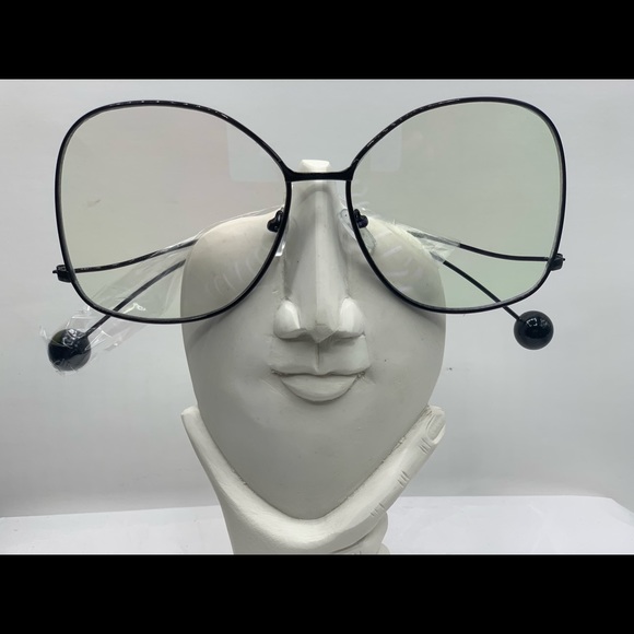 Invisalign’s - Picture 3 of 6